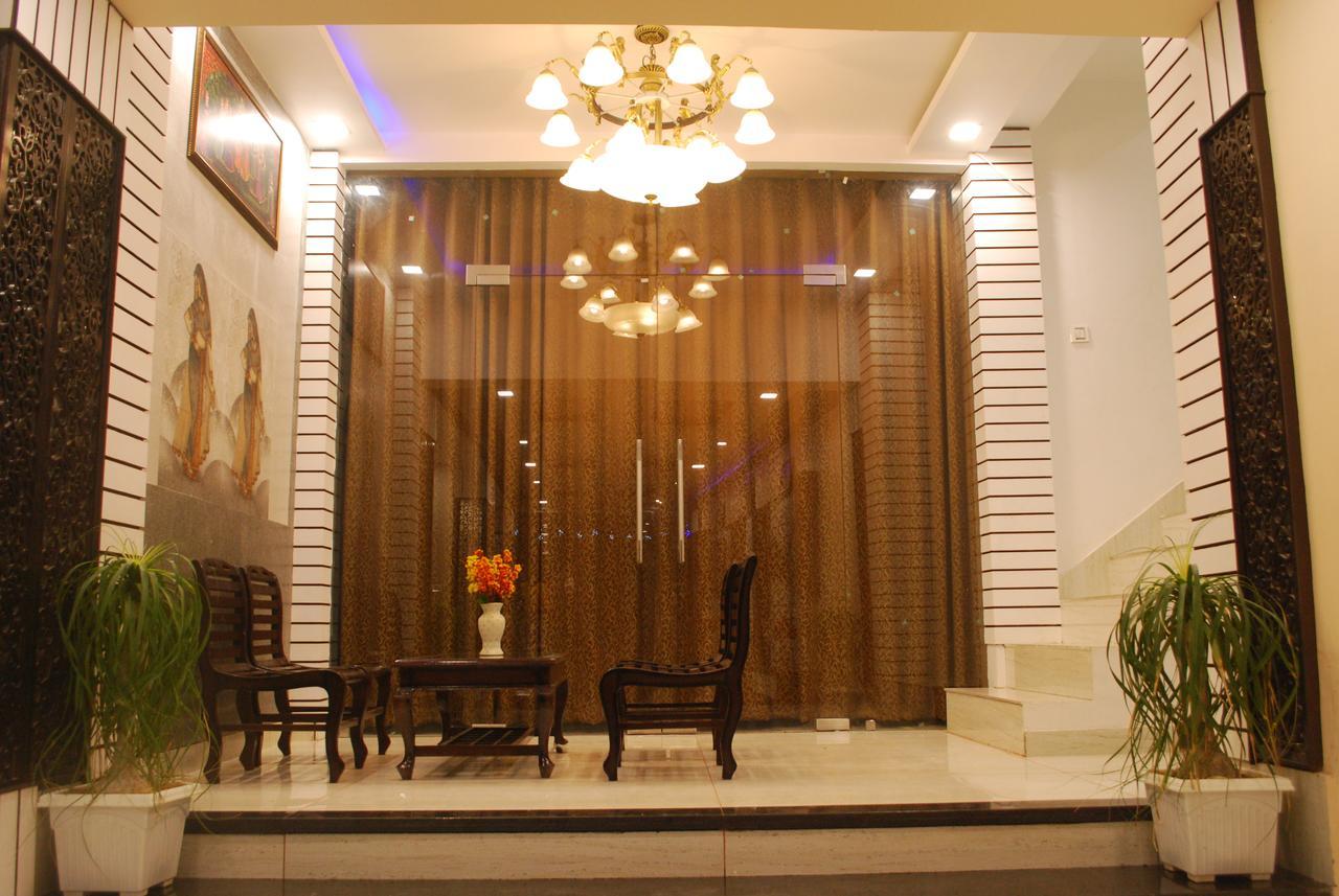 פושקאר Royal Rawat Palace מראה חיצוני תמונה