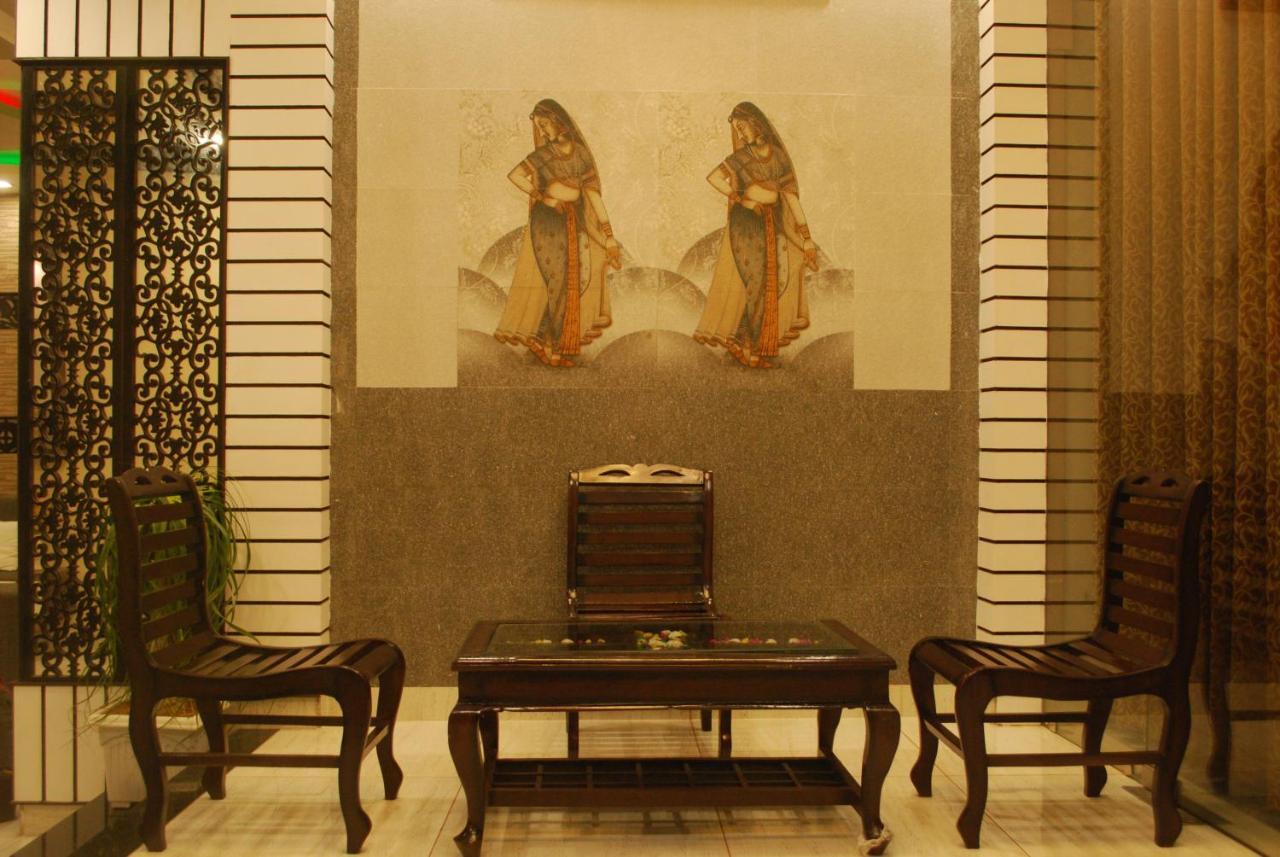 פושקאר Royal Rawat Palace מראה חיצוני תמונה
